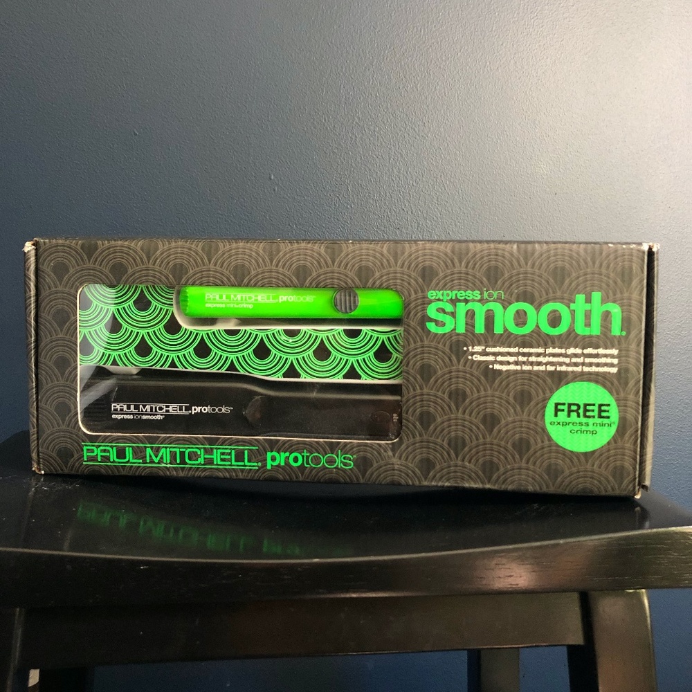 Paul Mitchell Hair Straightener with crimper